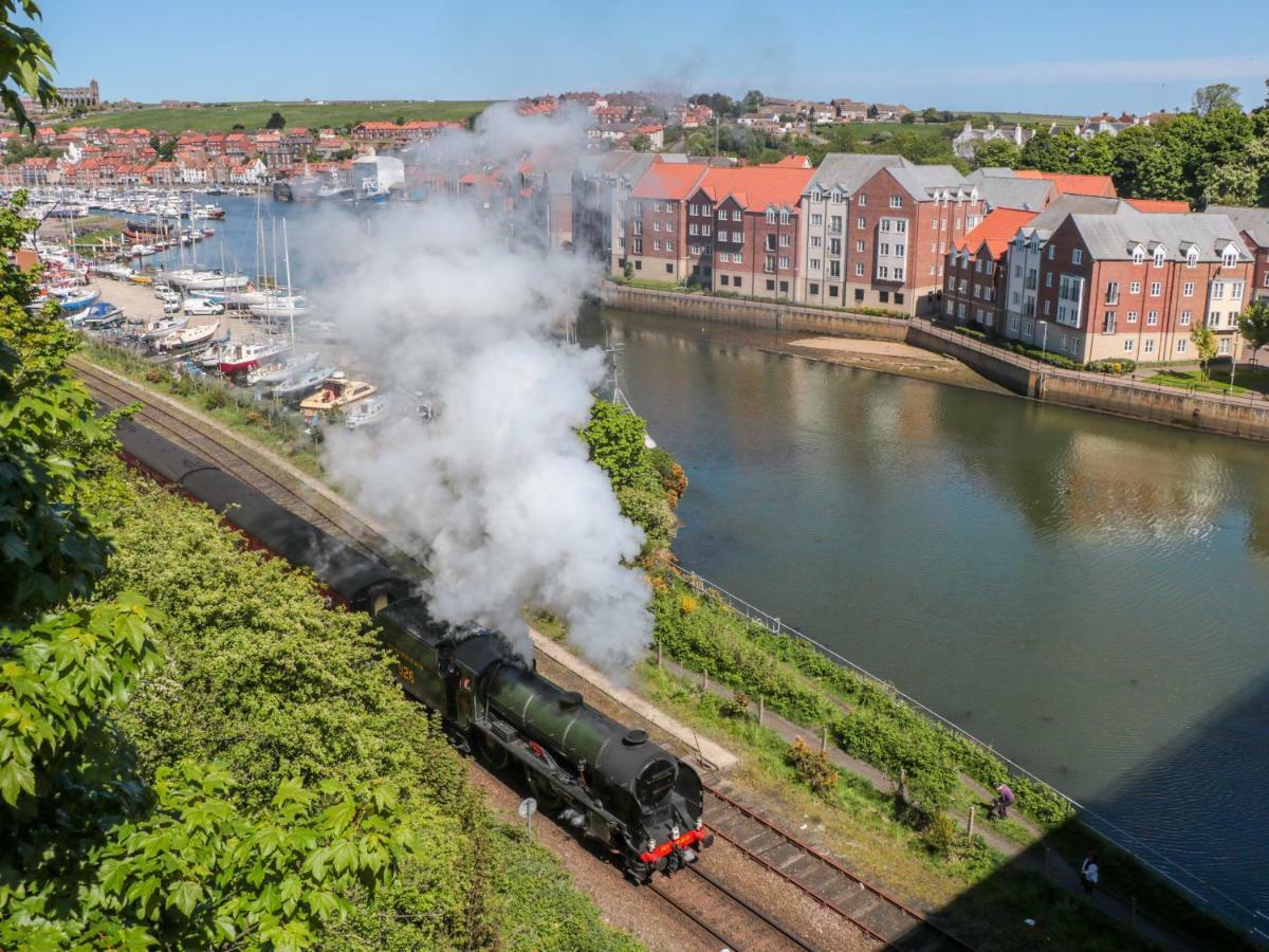 Quayside Haven Apartment Whitby Bagian luar foto